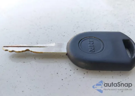 2010 Ford Fusion Se из США, поврежденный, VIN 3FAHP0HA7AR305658